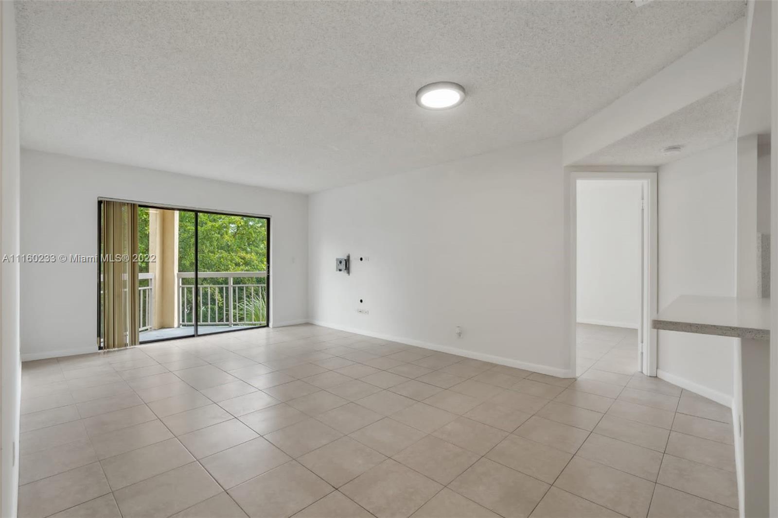 LAS VISTAS AT DORAL CONDO - Residential