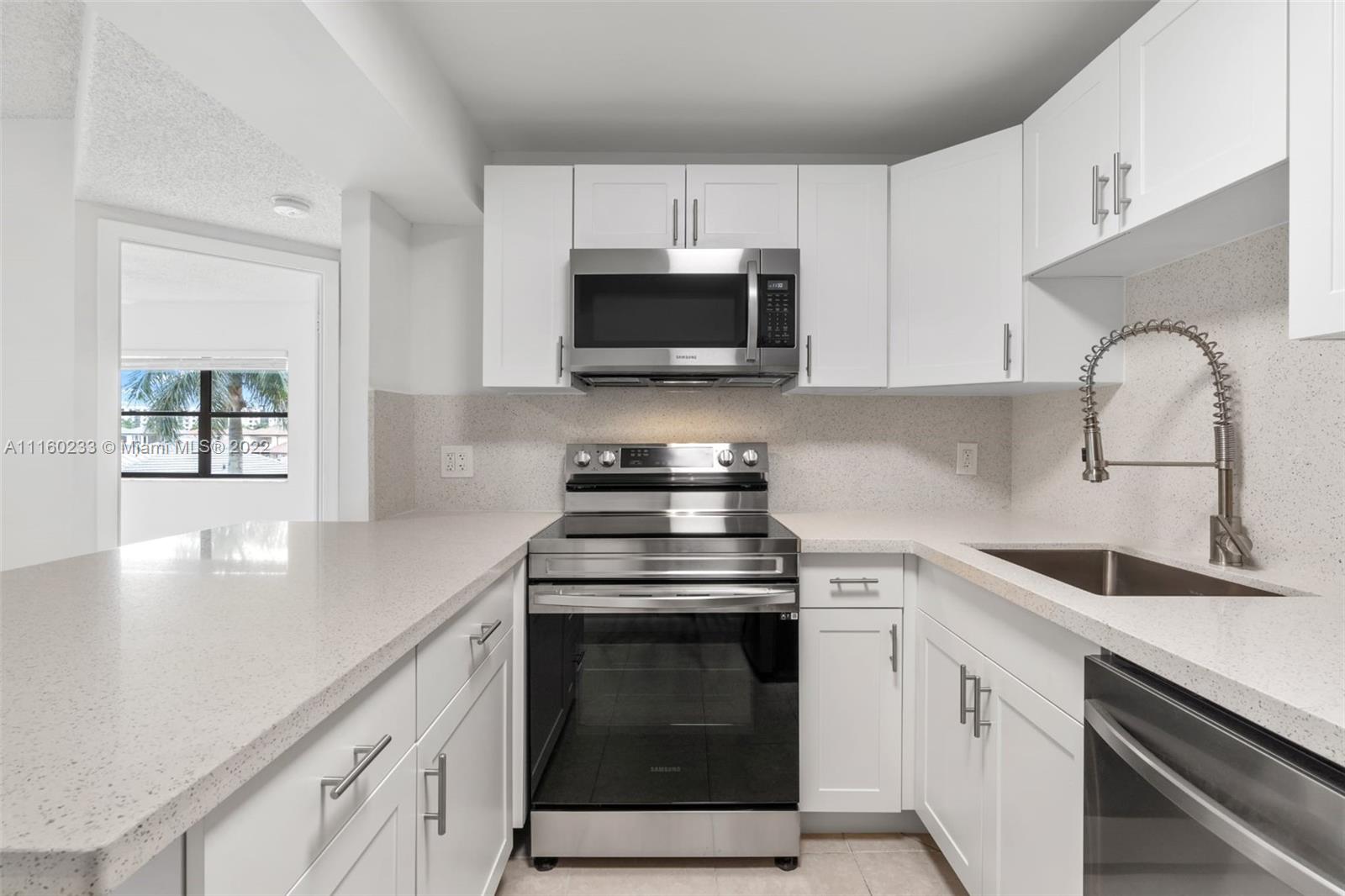 LAS VISTAS AT DORAL CONDO - Residential