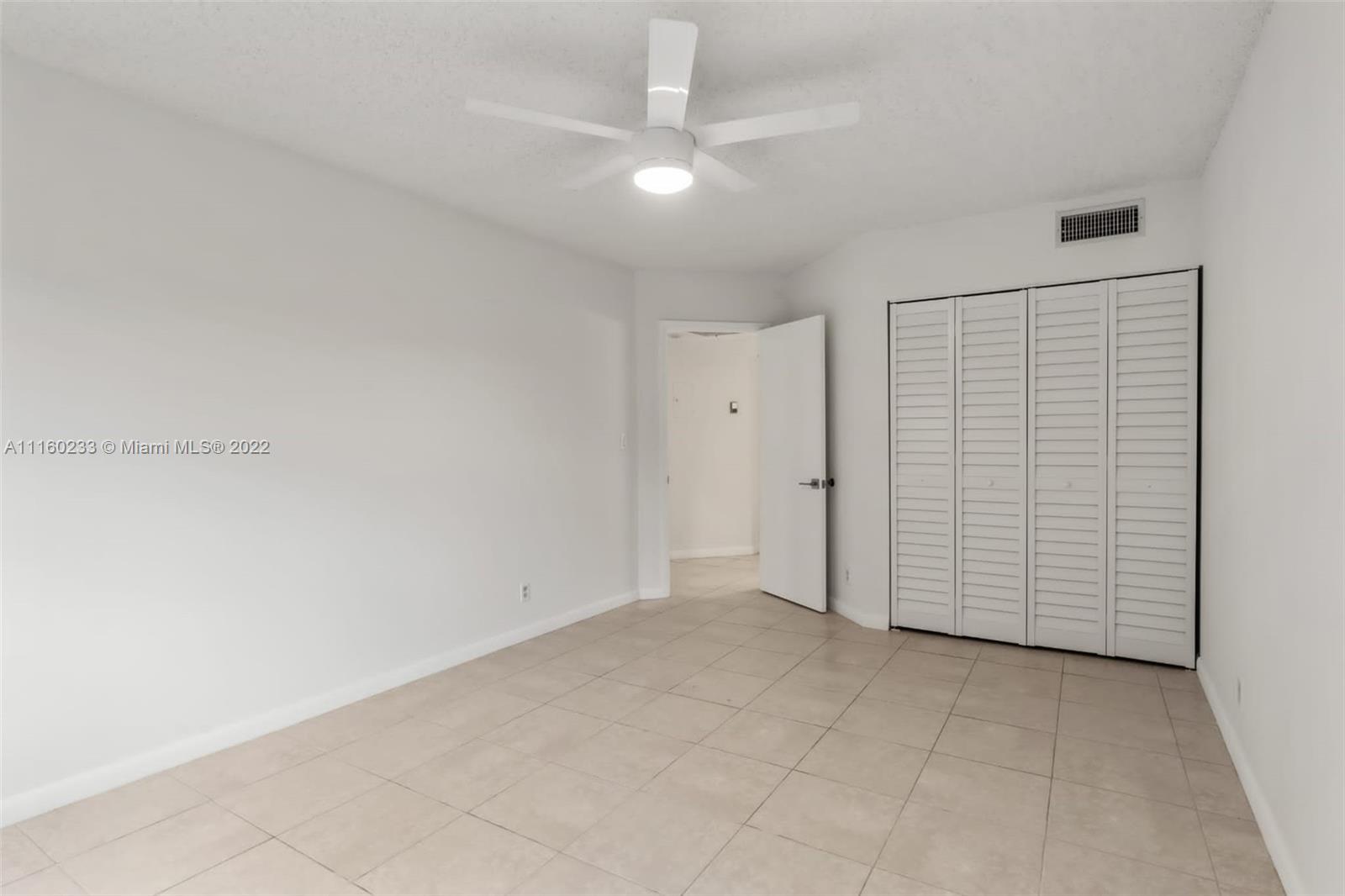 LAS VISTAS AT DORAL CONDO - Residential