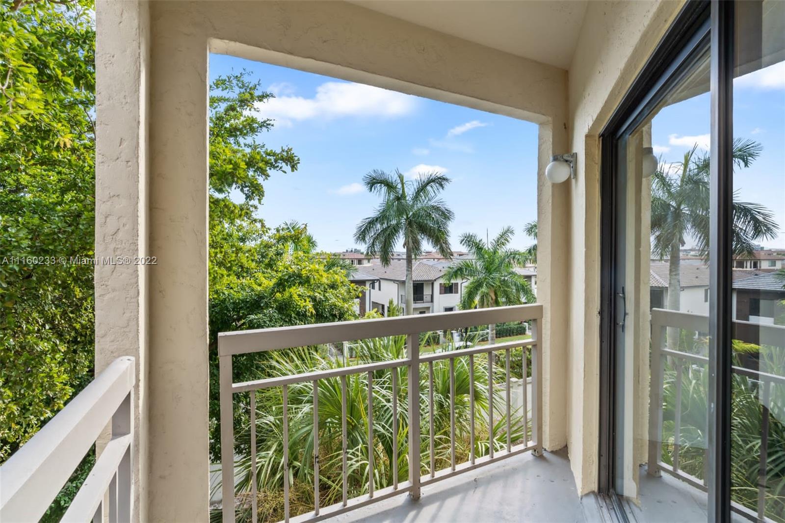 LAS VISTAS AT DORAL CONDO - Residential