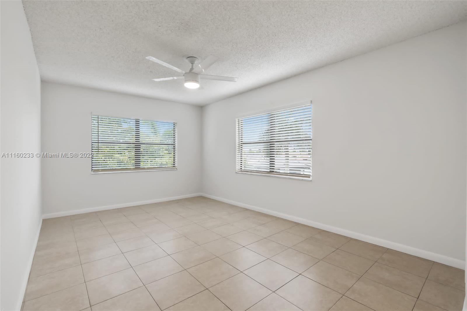 LAS VISTAS AT DORAL CONDO - Residential