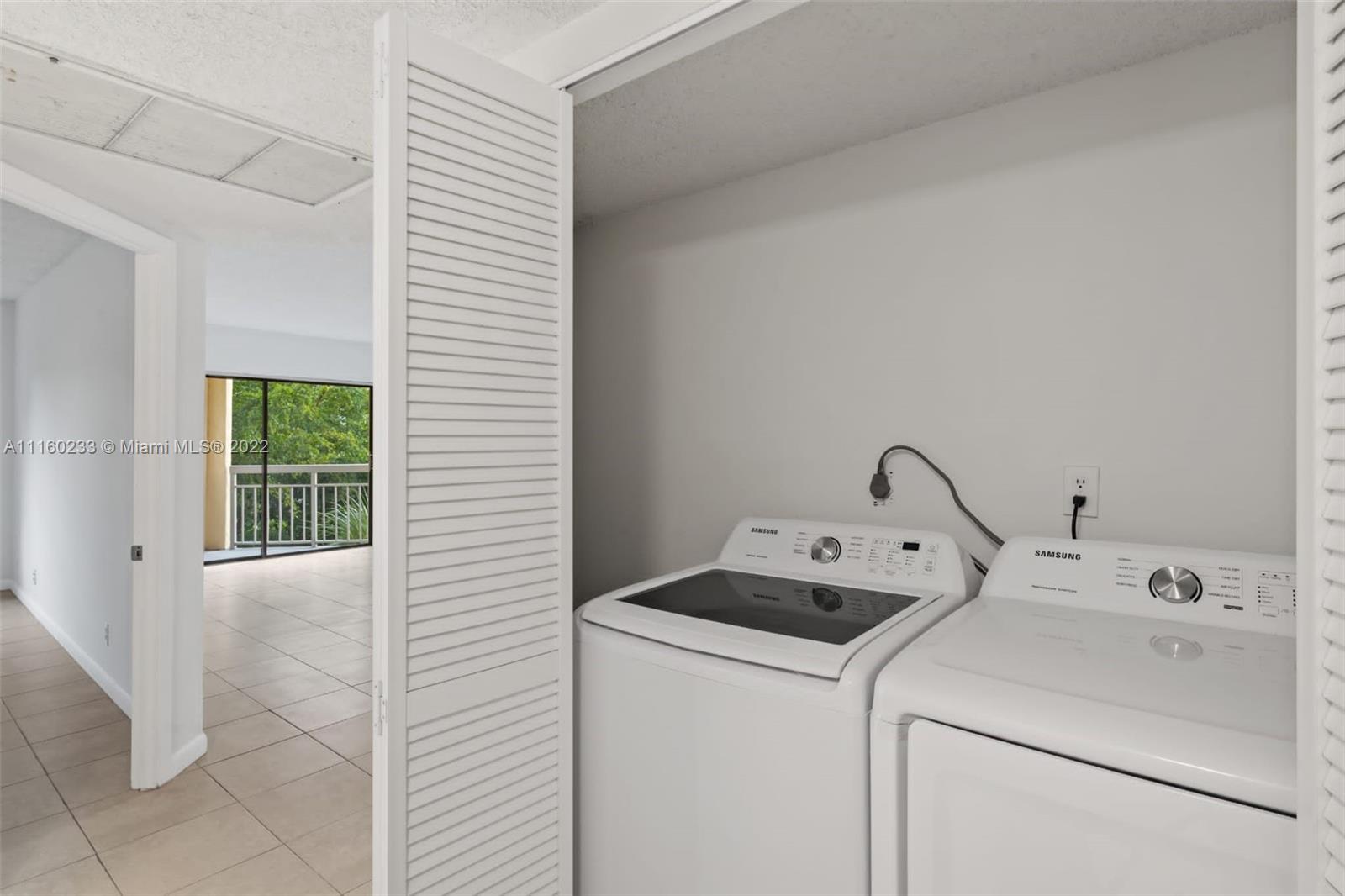 LAS VISTAS AT DORAL CONDO - Residential