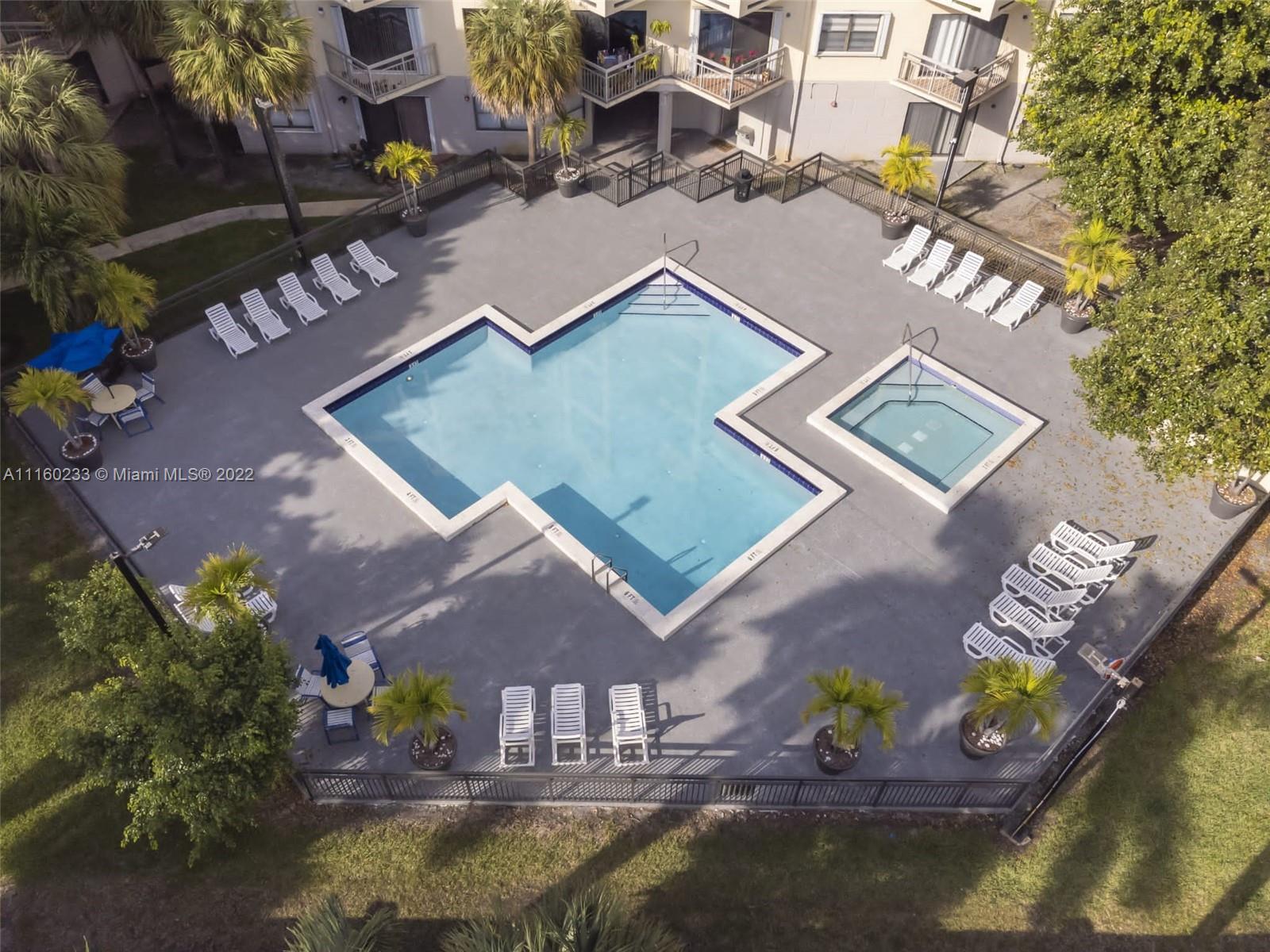LAS VISTAS AT DORAL CONDO - Residential