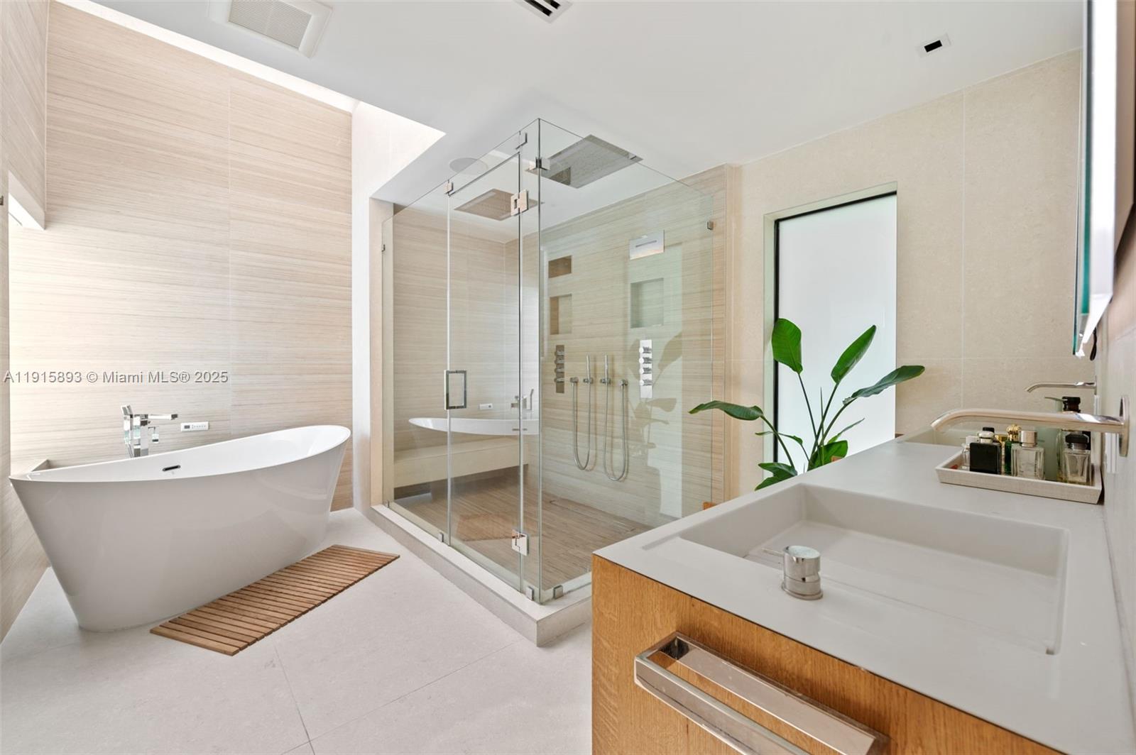 BISCAYNE POINT - Residential