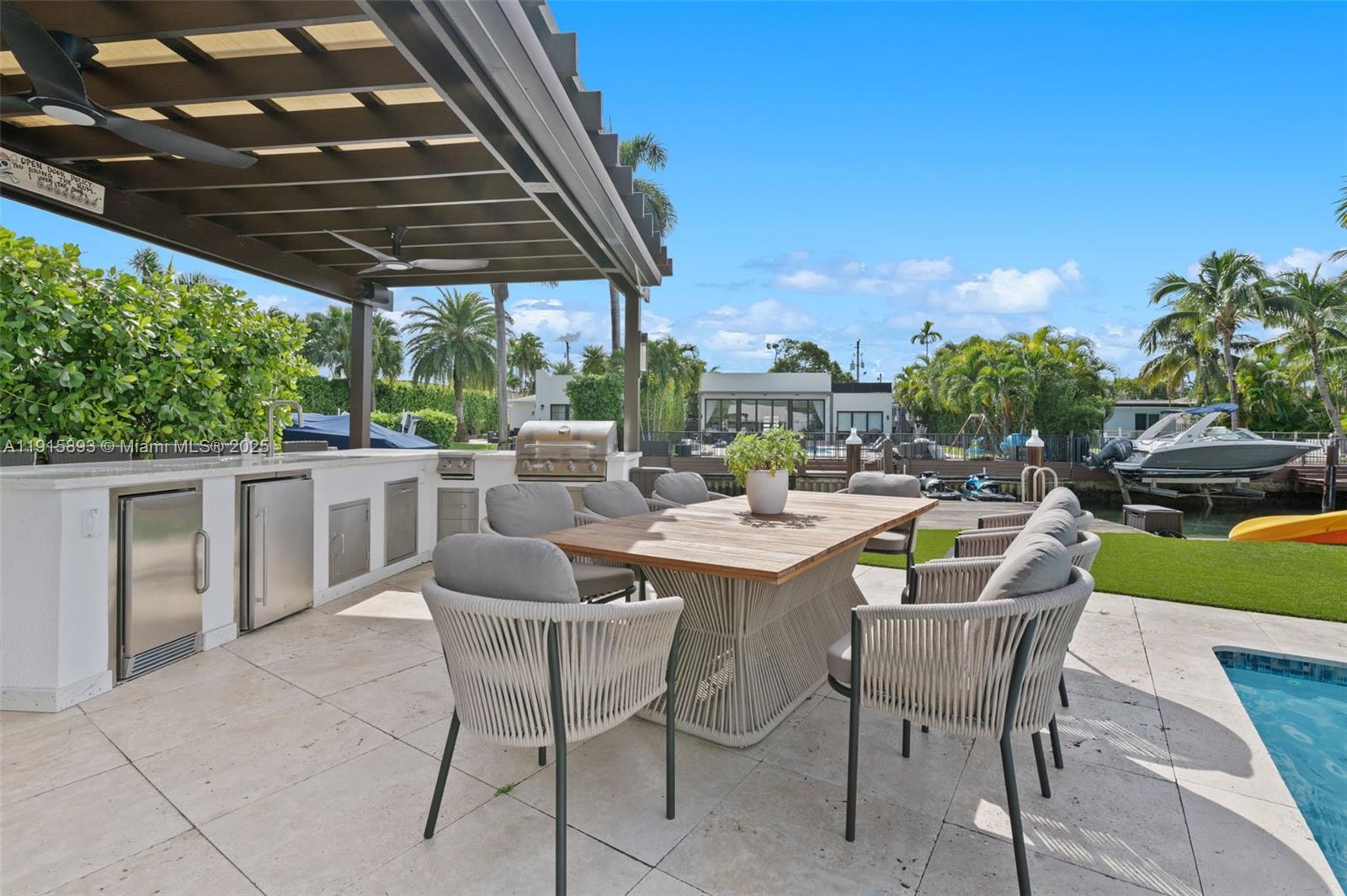 BISCAYNE POINT - Residential
