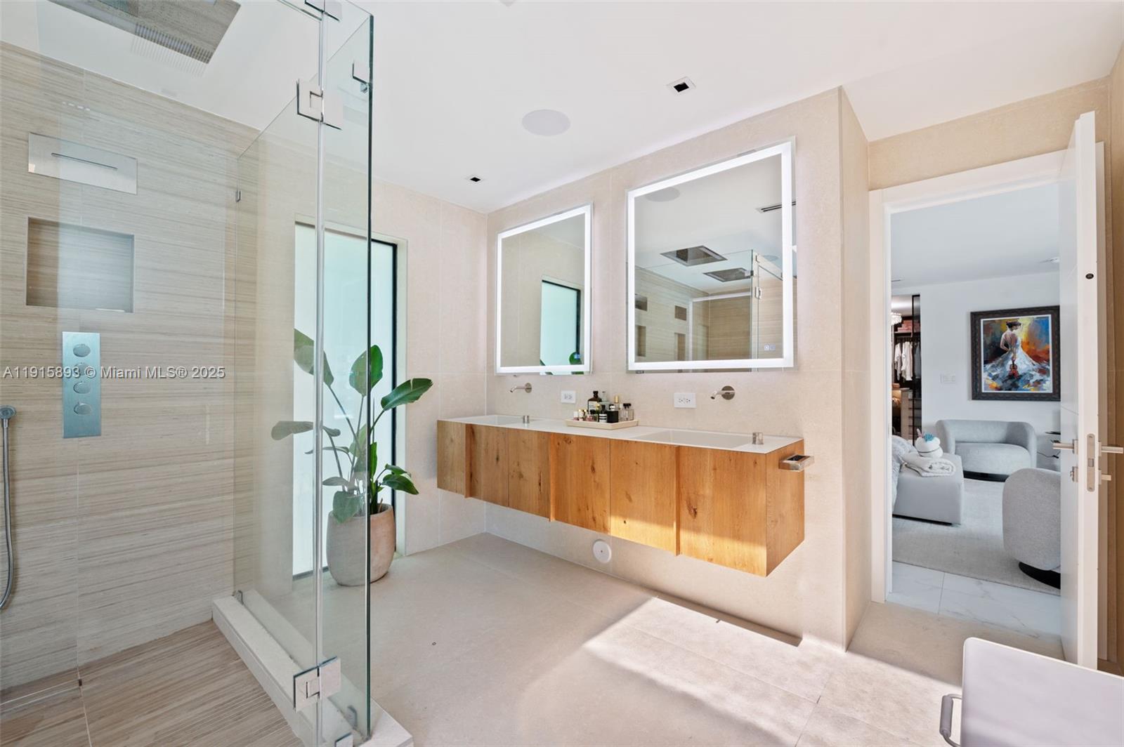 BISCAYNE POINT - Residential