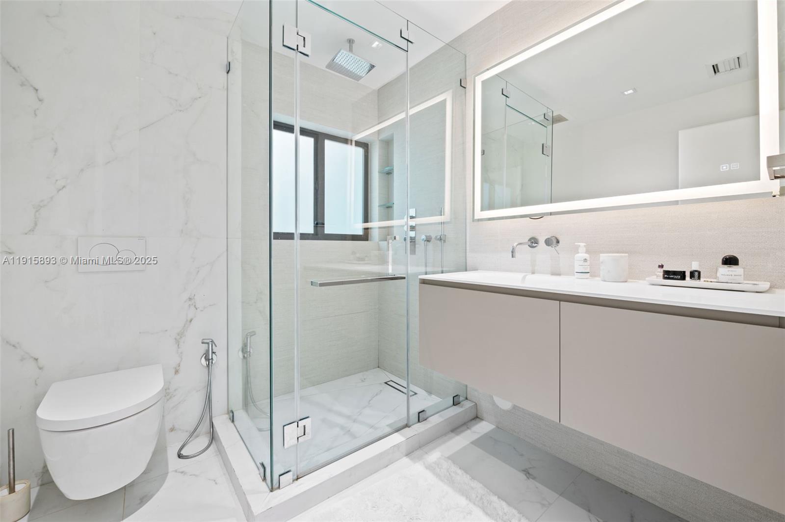 BISCAYNE POINT - Residential
