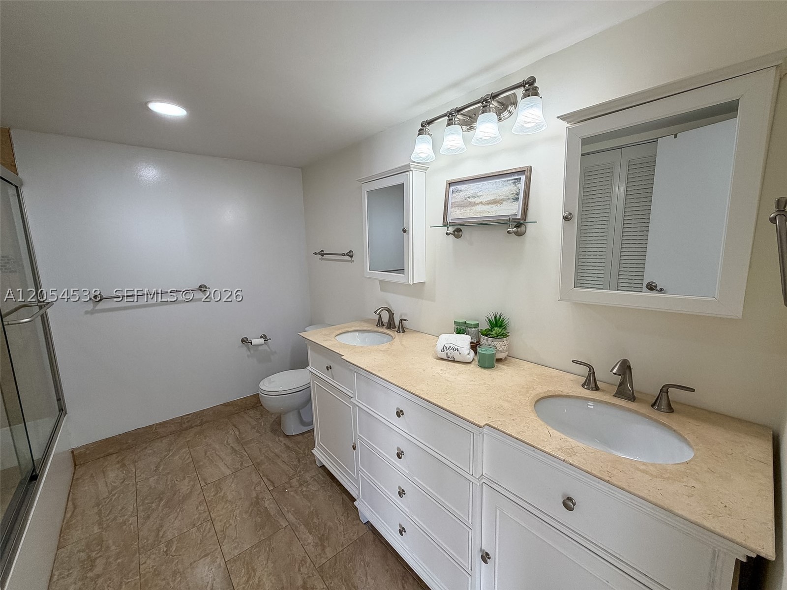 OCEANVIEW PARK CONDO - Residential Lease