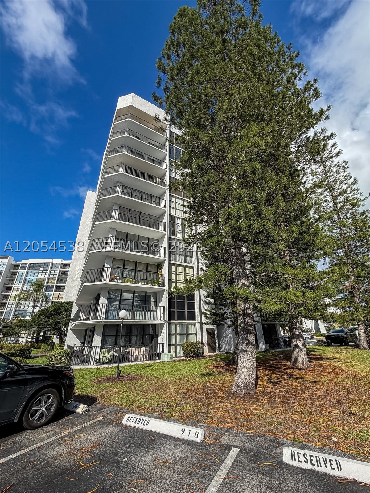 OCEANVIEW PARK CONDO - Residential Lease