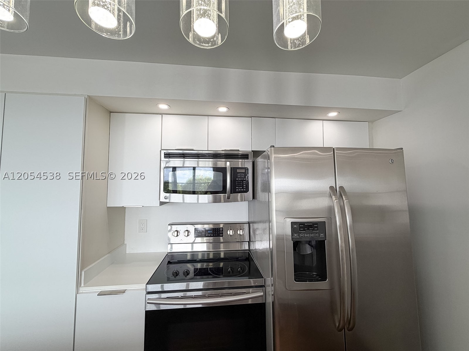 OCEANVIEW PARK CONDO - Residential Lease