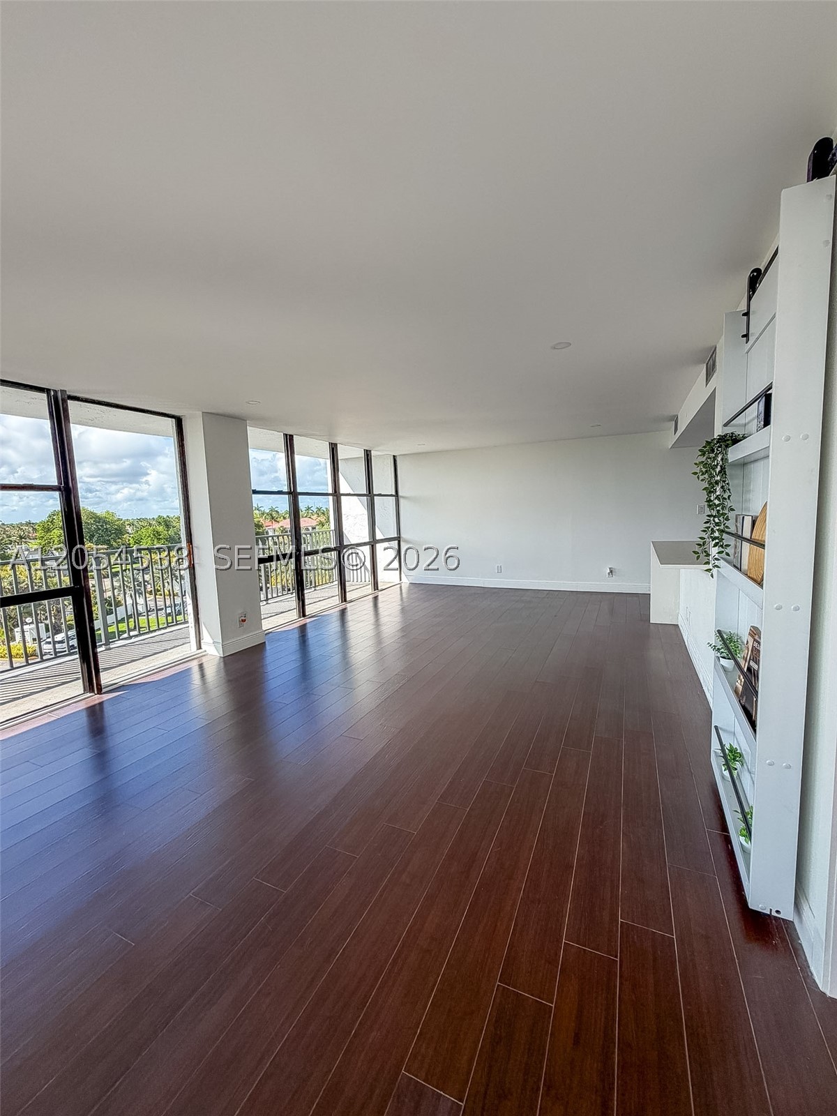 OCEANVIEW PARK CONDO - Residential Lease