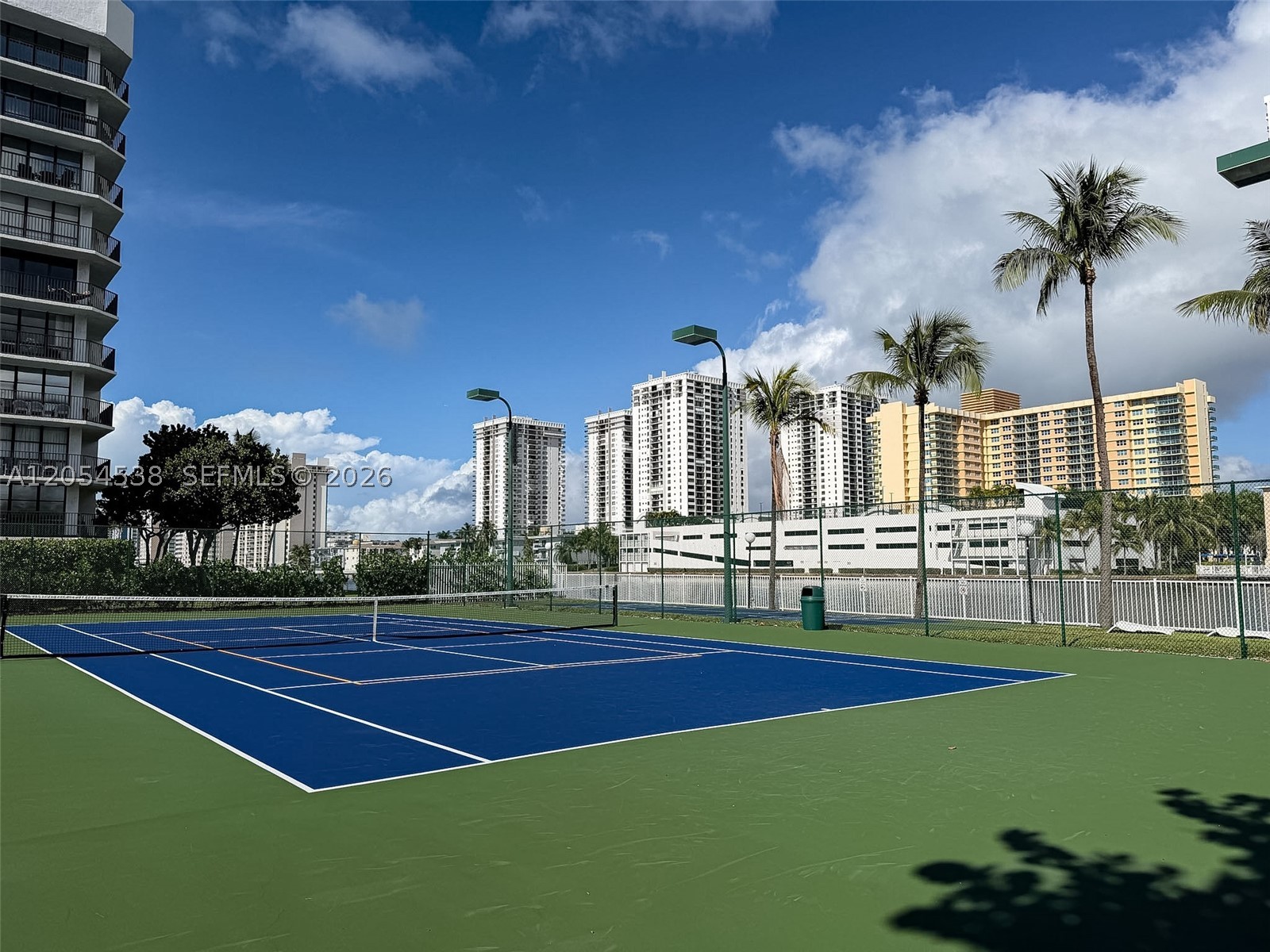 OCEANVIEW PARK CONDO - Residential Lease