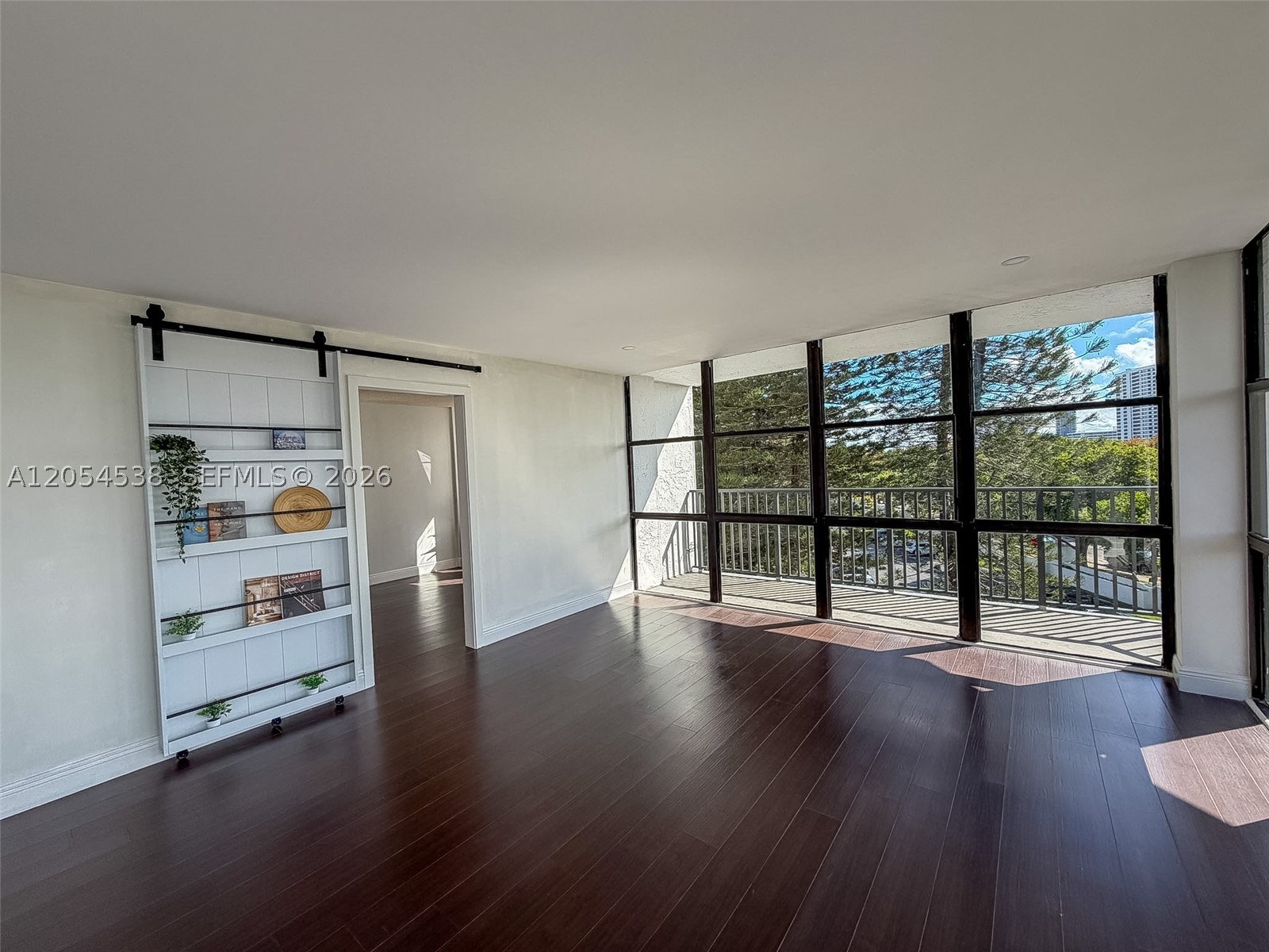 OCEANVIEW PARK CONDO - Residential Lease