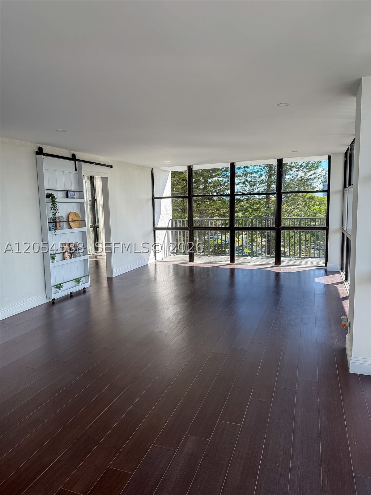 OCEANVIEW PARK CONDO - Residential Lease