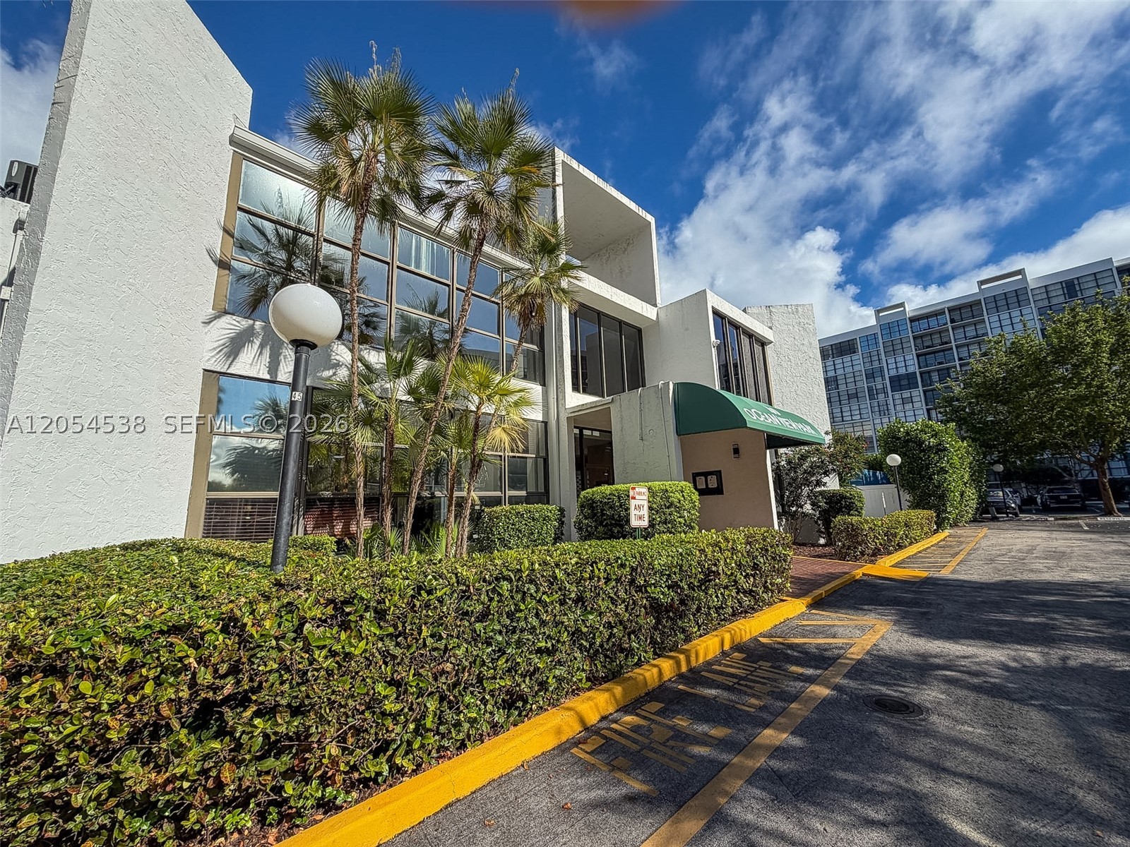 OCEANVIEW PARK CONDO - Residential Lease