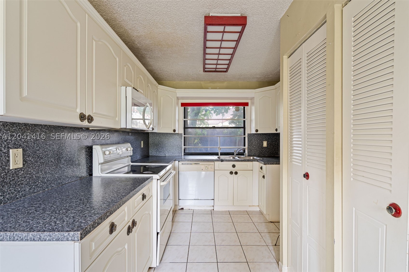 VILLA HOMES AT THE MOORS - Residential