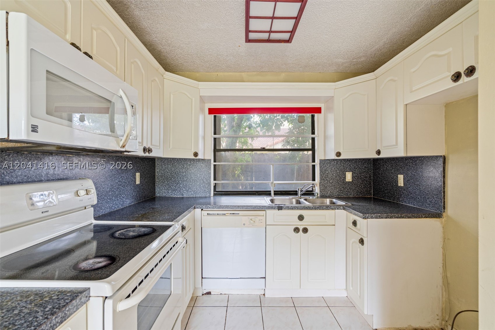 VILLA HOMES AT THE MOORS - Residential