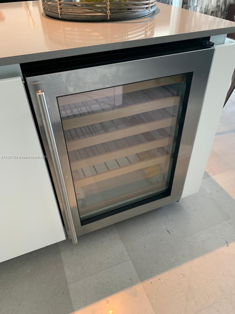 RISE CONDO - Residential Lease