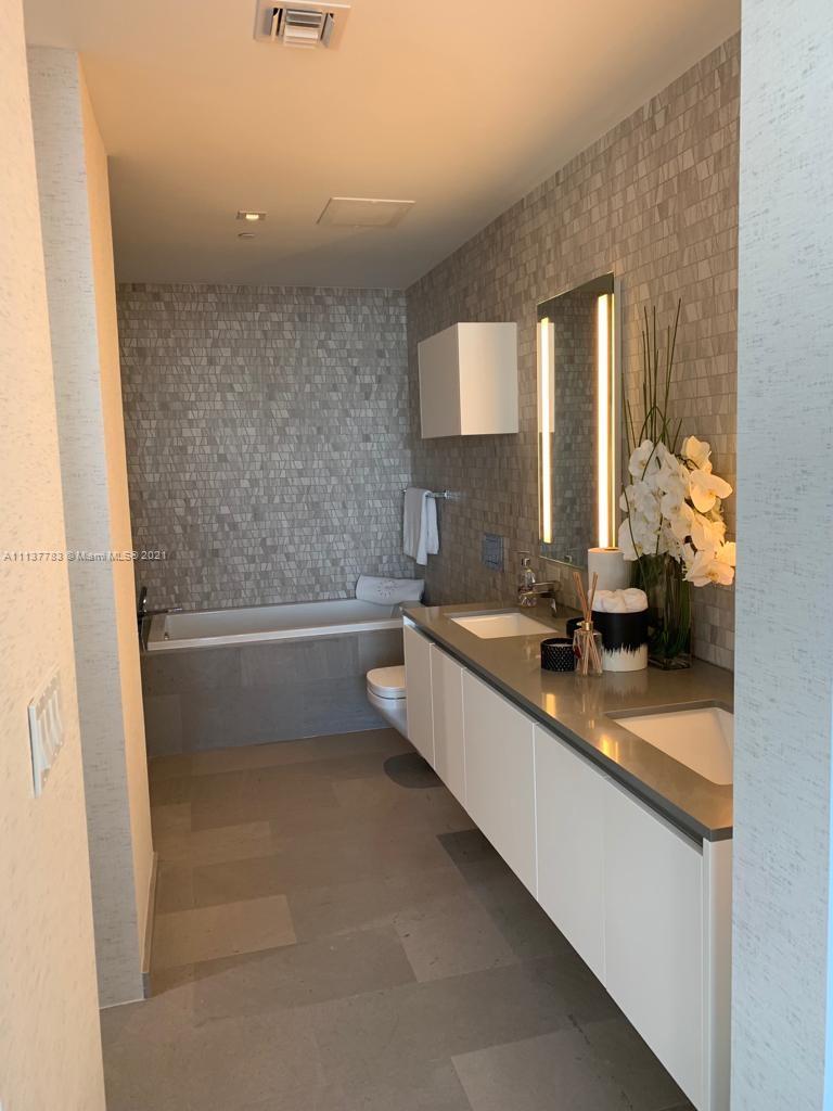 RISE CONDO - Residential Lease
