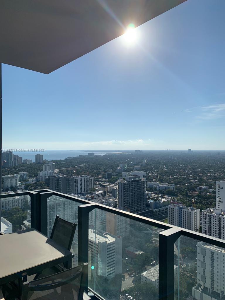 RISE CONDO - Residential Lease