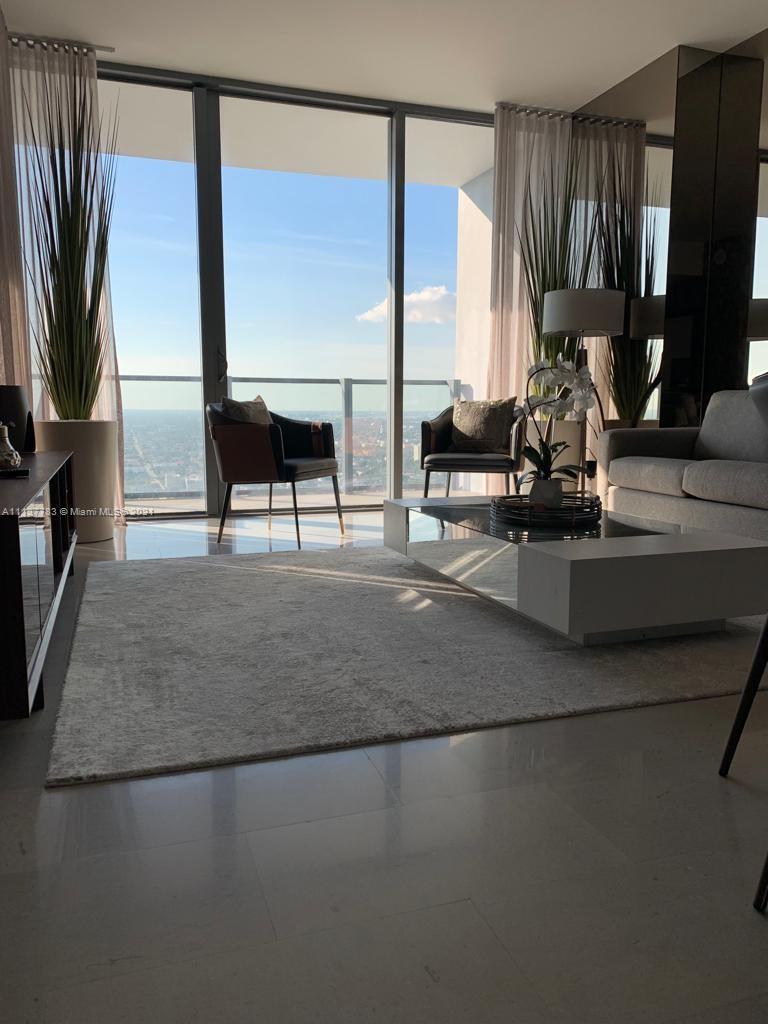 RISE CONDO - Residential Lease