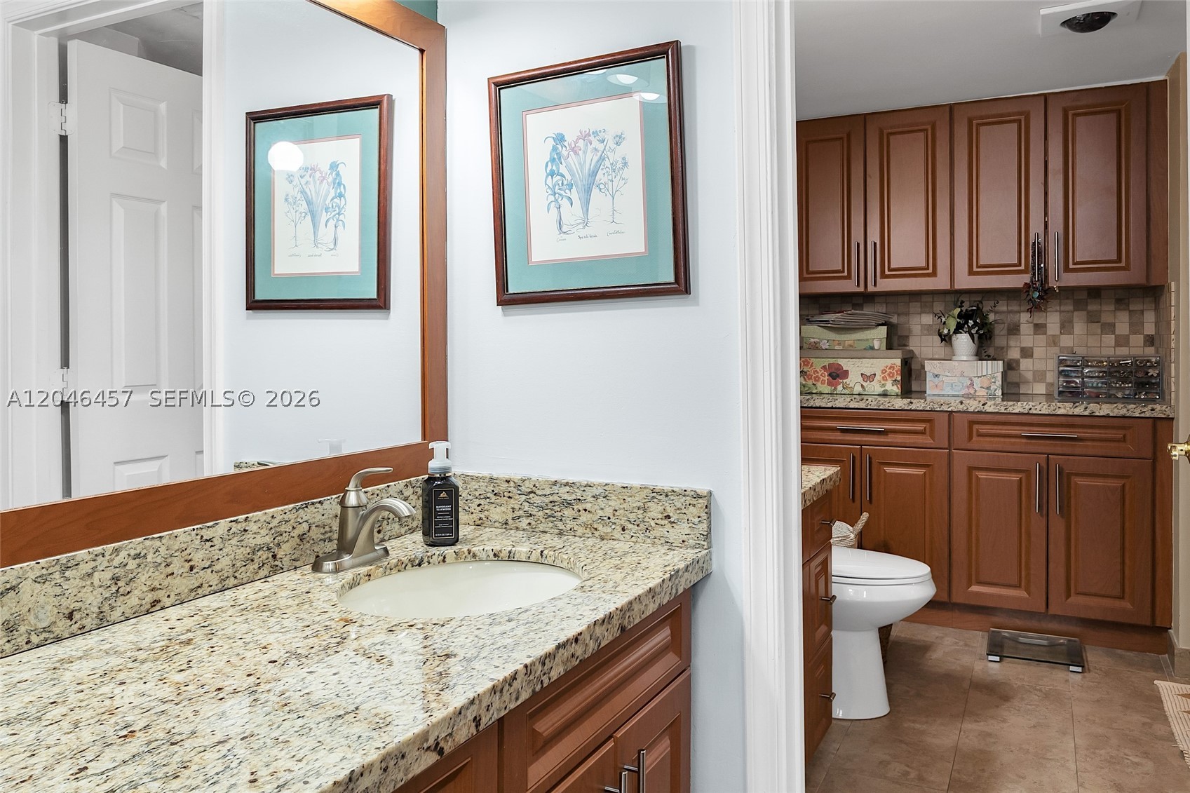 SUNRISE LAKES 190 CONDO - Residential