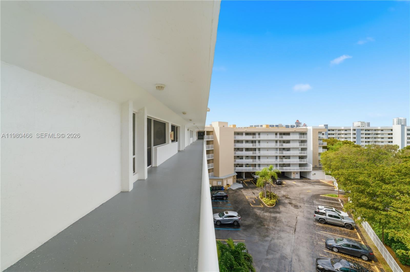 LE FRONTENAC CONDO - Residential