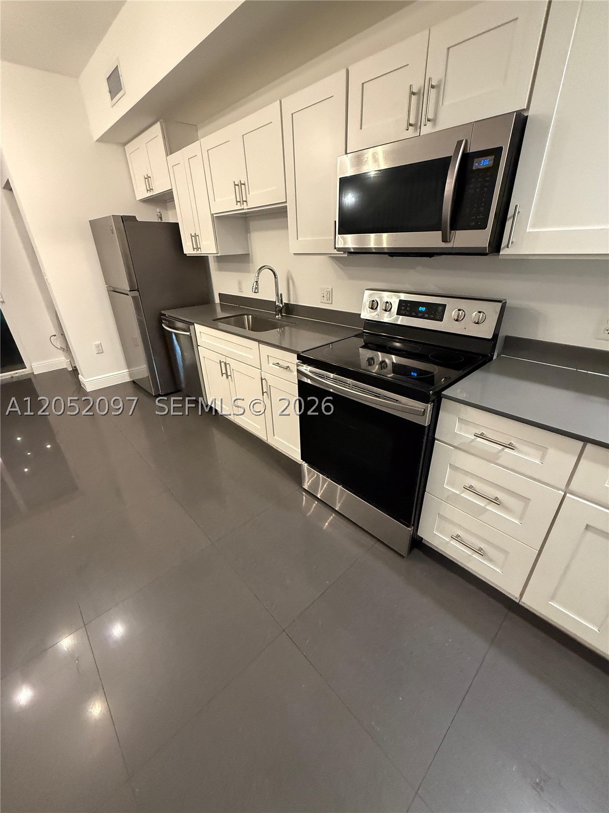 RAILWAY SHOPS ADDN 2ND AM - Residential Lease