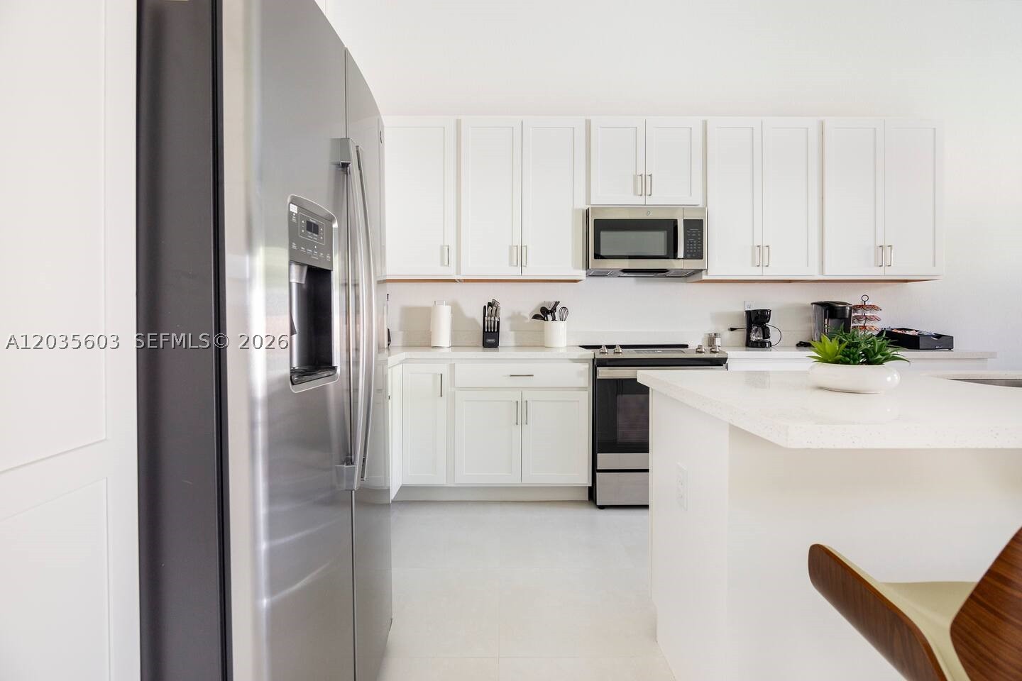 SAN ANTONIO ESTATES - Residential Lease