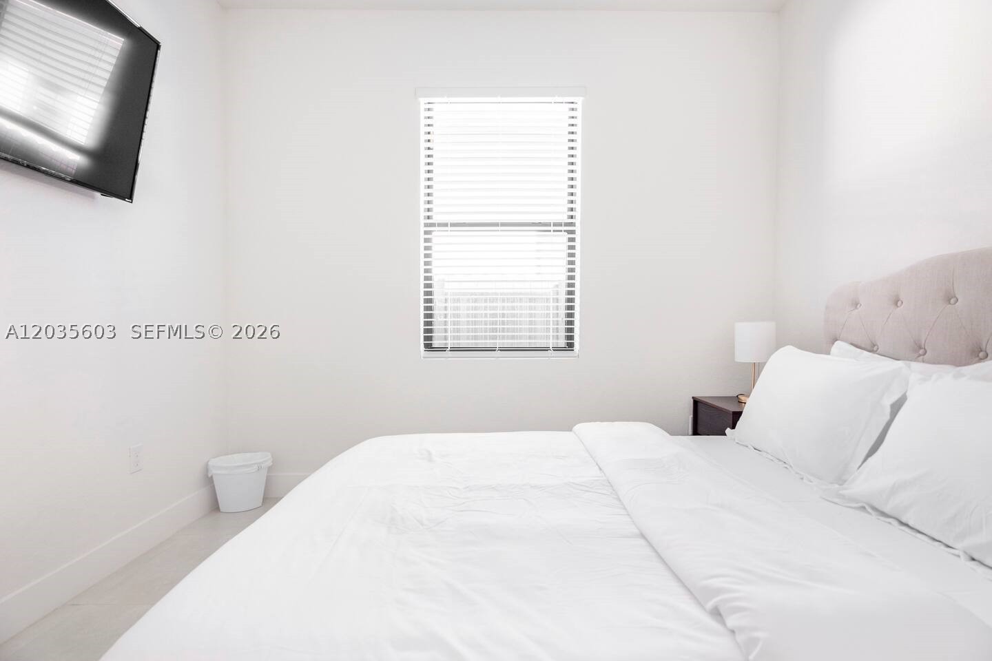 SAN ANTONIO ESTATES - Residential Lease