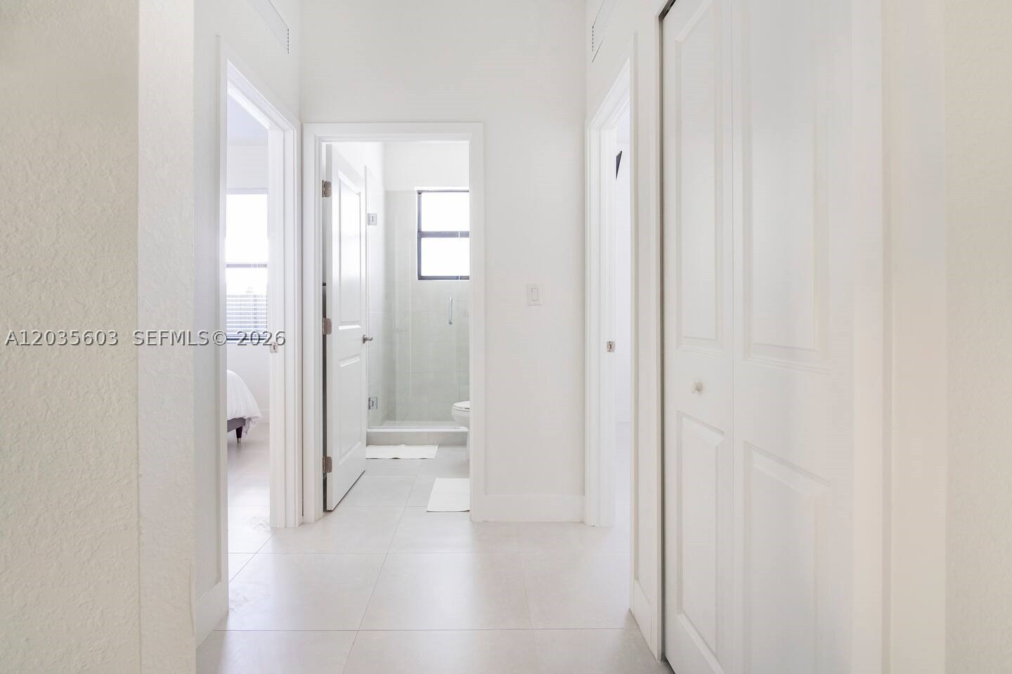 SAN ANTONIO ESTATES - Residential Lease