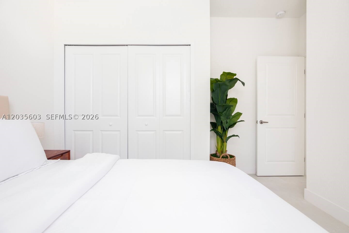 SAN ANTONIO ESTATES - Residential Lease