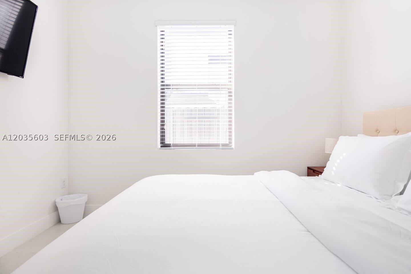 SAN ANTONIO ESTATES - Residential Lease