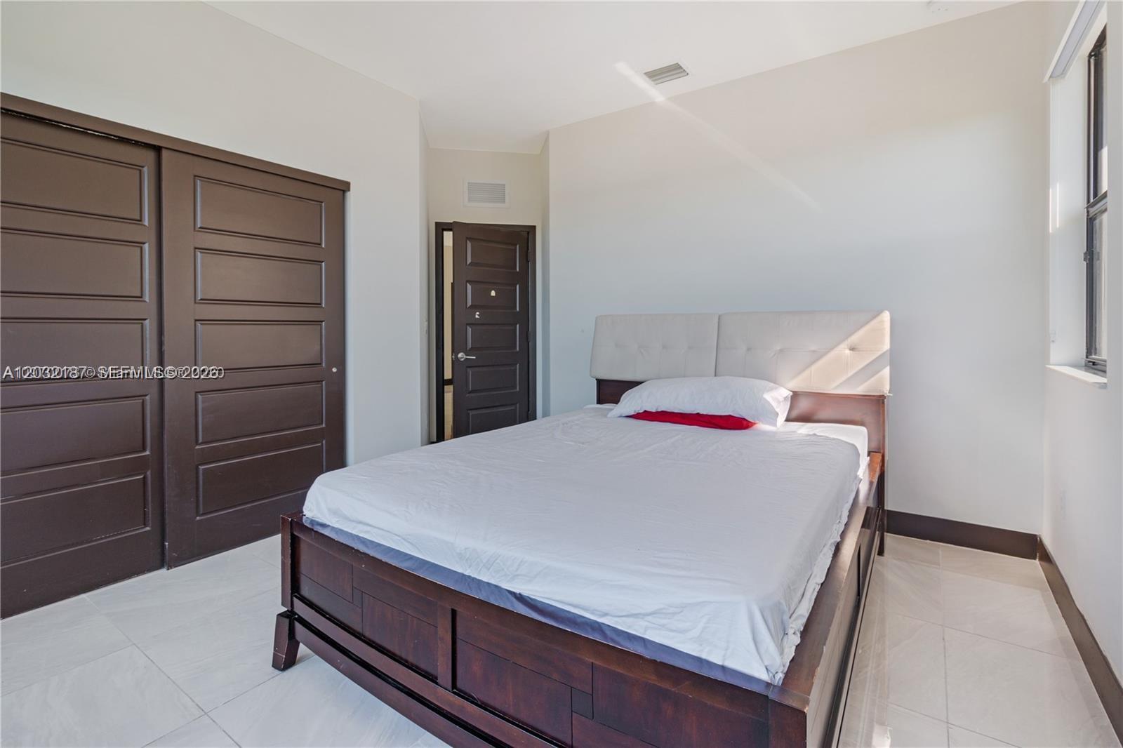 CRESTVIEW WEST - Residential Lease