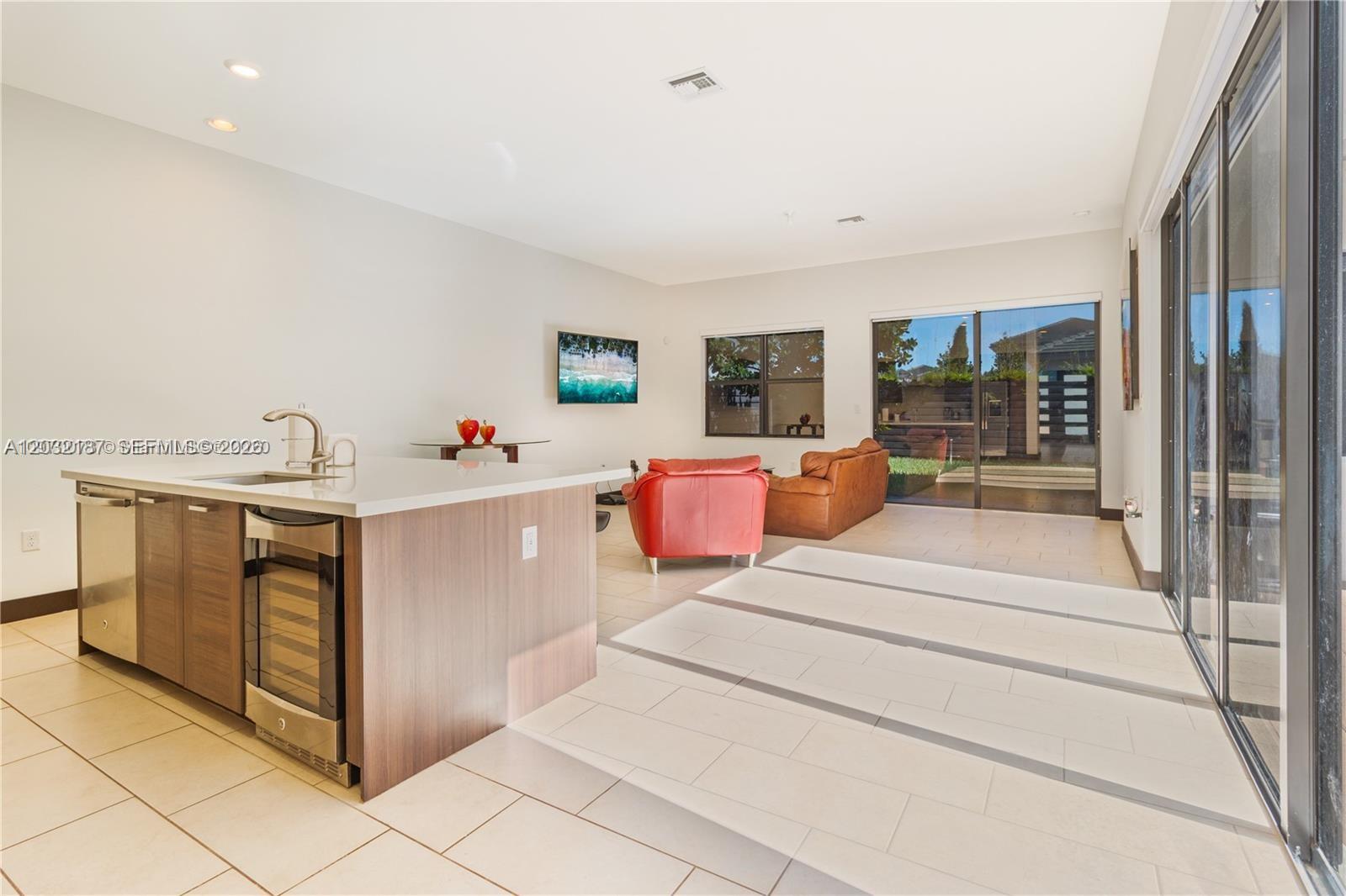 CRESTVIEW WEST - Residential Lease