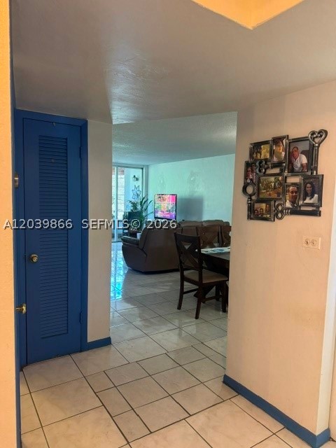 ROLLING GREEN CONDO F - Residential