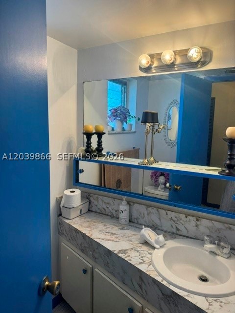ROLLING GREEN CONDO F - Residential