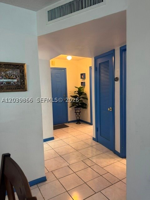 ROLLING GREEN CONDO F - Residential