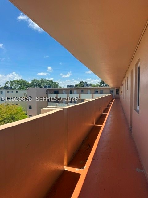 ROLLING GREEN CONDO F - Residential