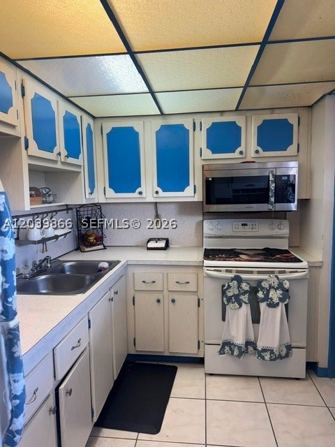 ROLLING GREEN CONDO F - Residential
