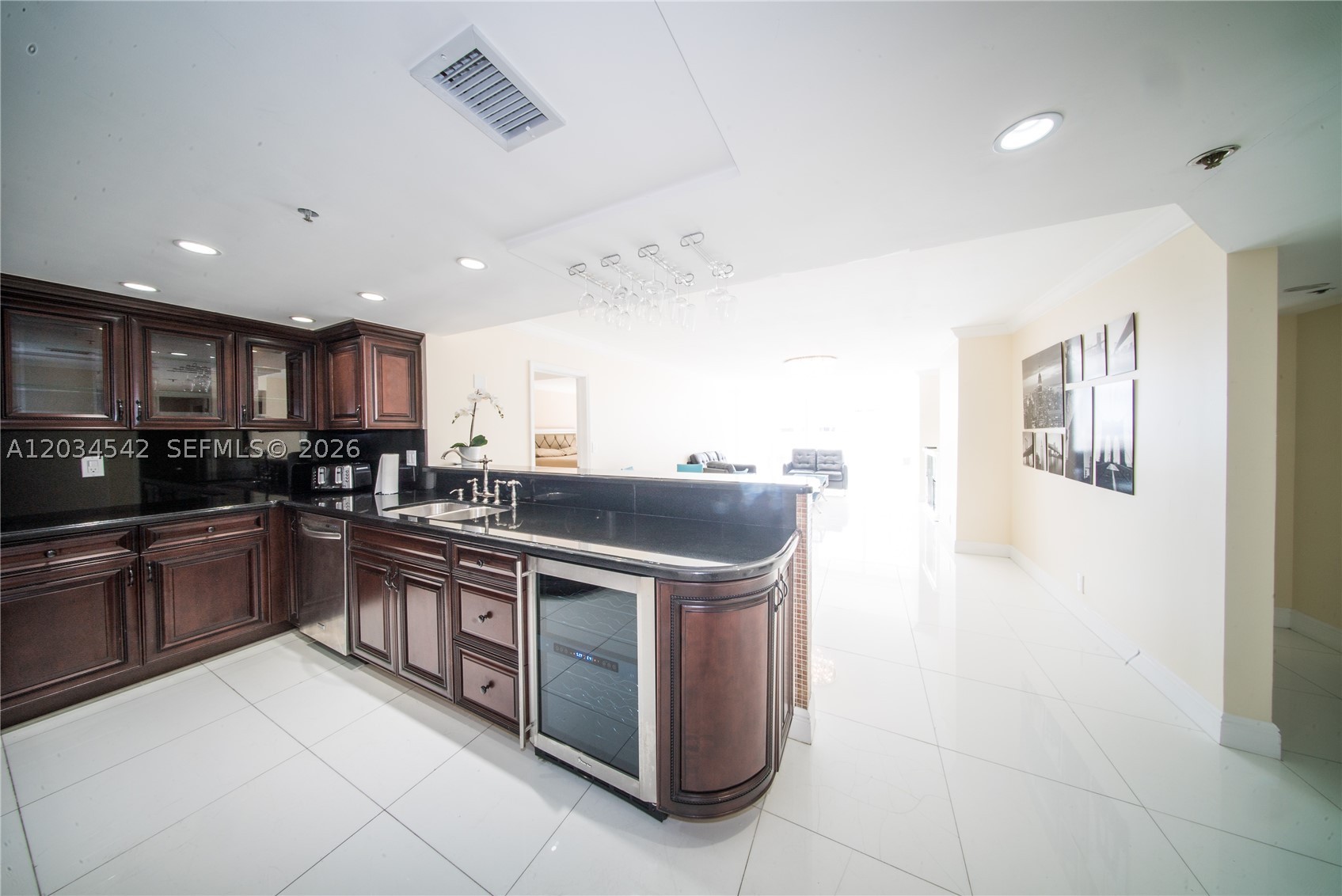 THE GRAND FKA VENETIA - Residential Lease