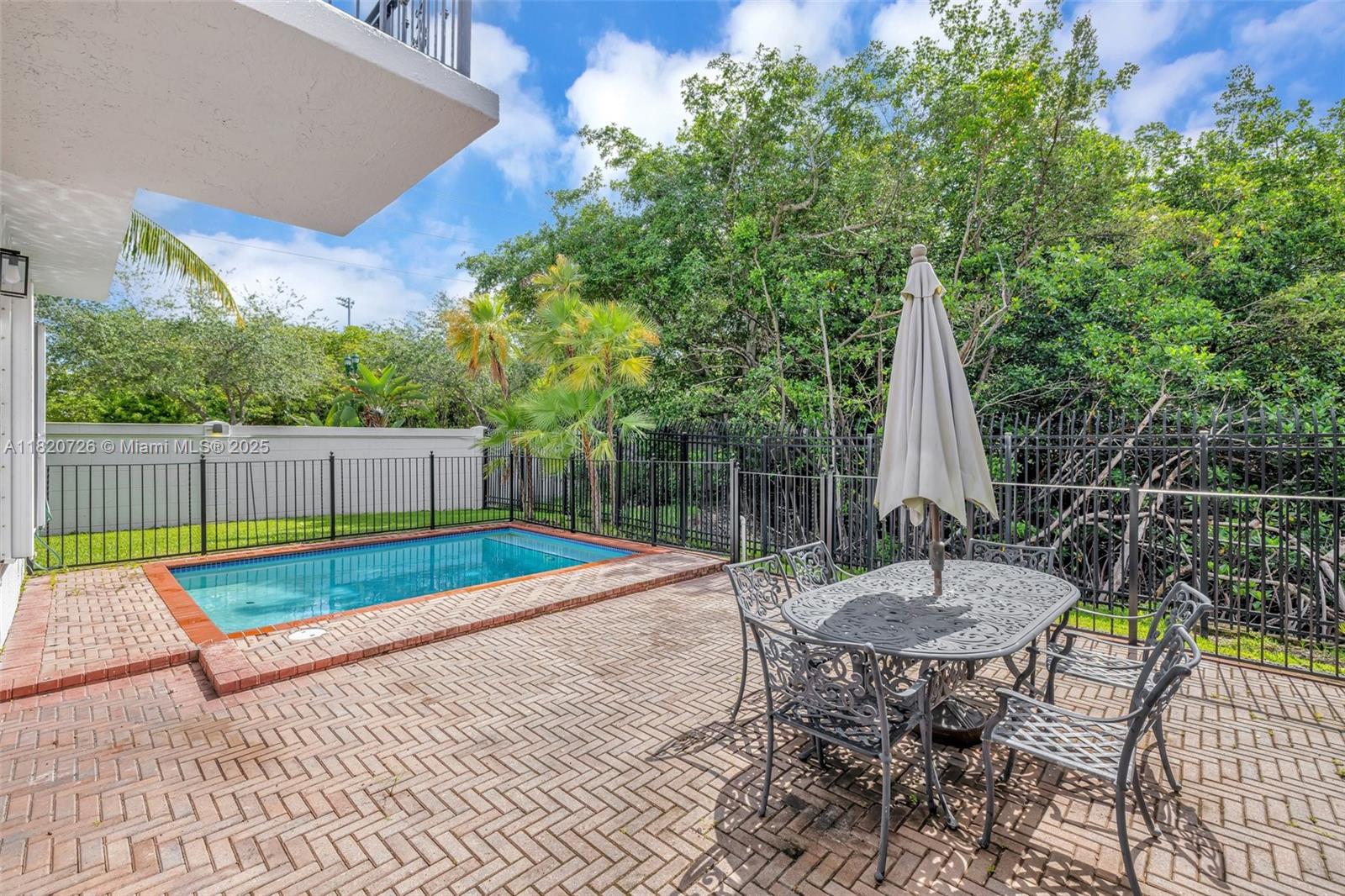 AVENTURA LAKES - PHASE II - Residential