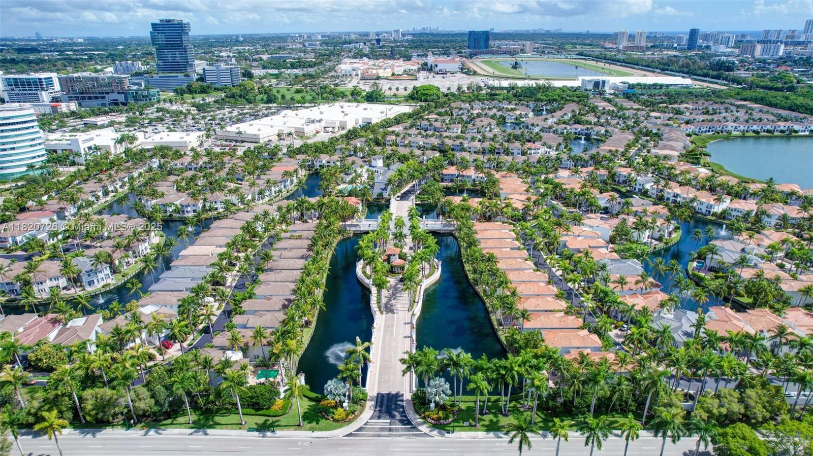 AVENTURA LAKES - PHASE II - Residential