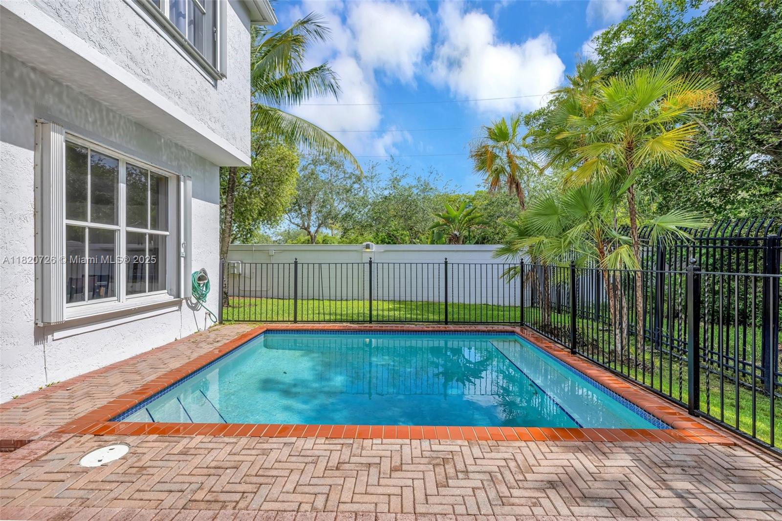 AVENTURA LAKES - PHASE II - Residential
