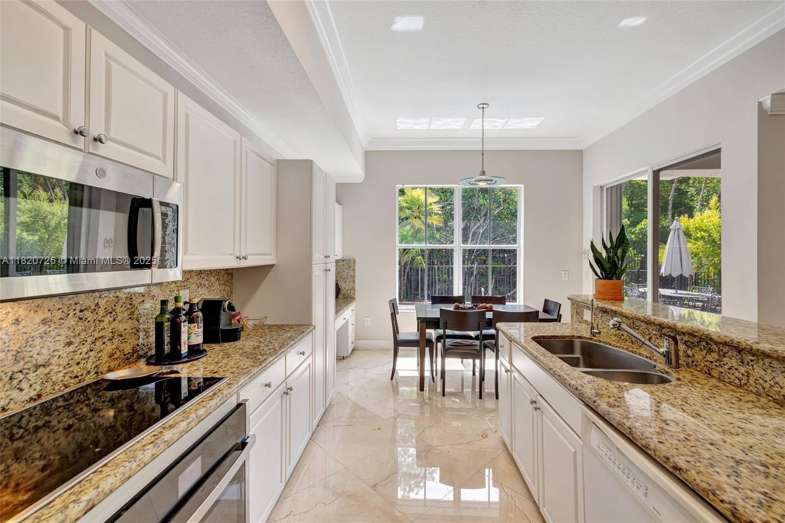 AVENTURA LAKES - PHASE II - Residential