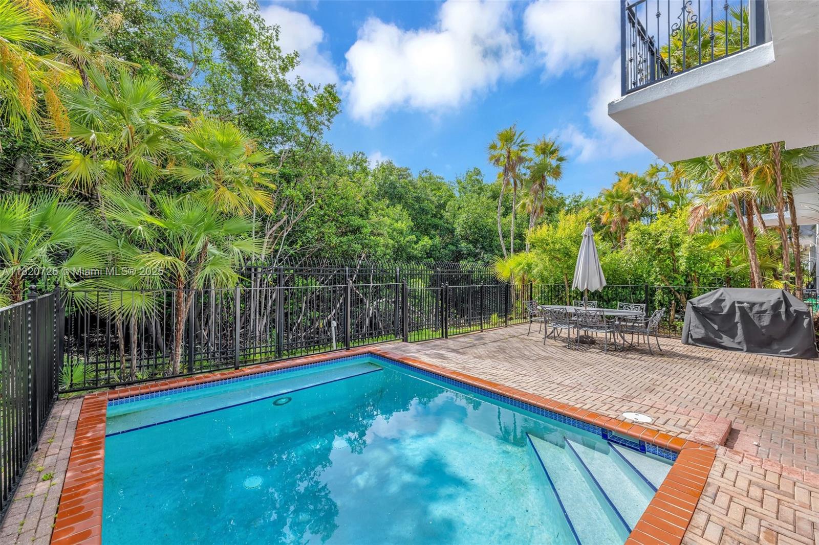 AVENTURA LAKES - PHASE II - Residential