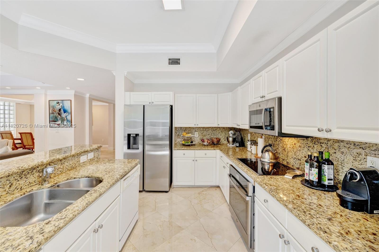 AVENTURA LAKES - PHASE II - Residential