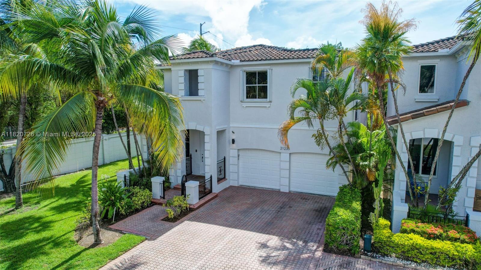 AVENTURA LAKES - PHASE II - Residential