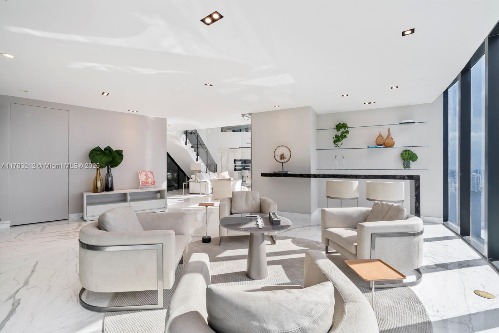 18555 COLLINS AVENUE COND - Residential