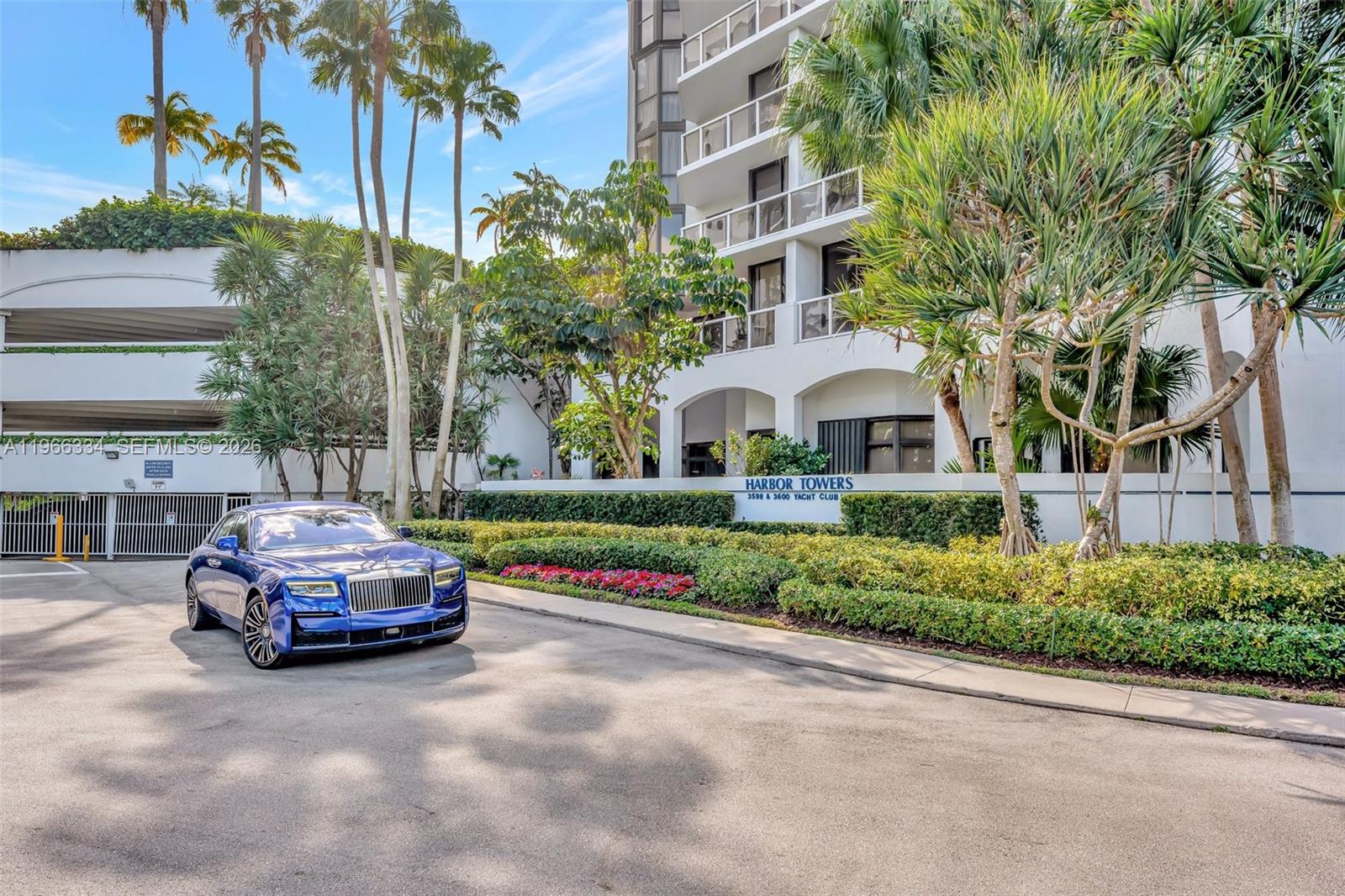 HARBOR TWS AT THE WATERWA - Residential